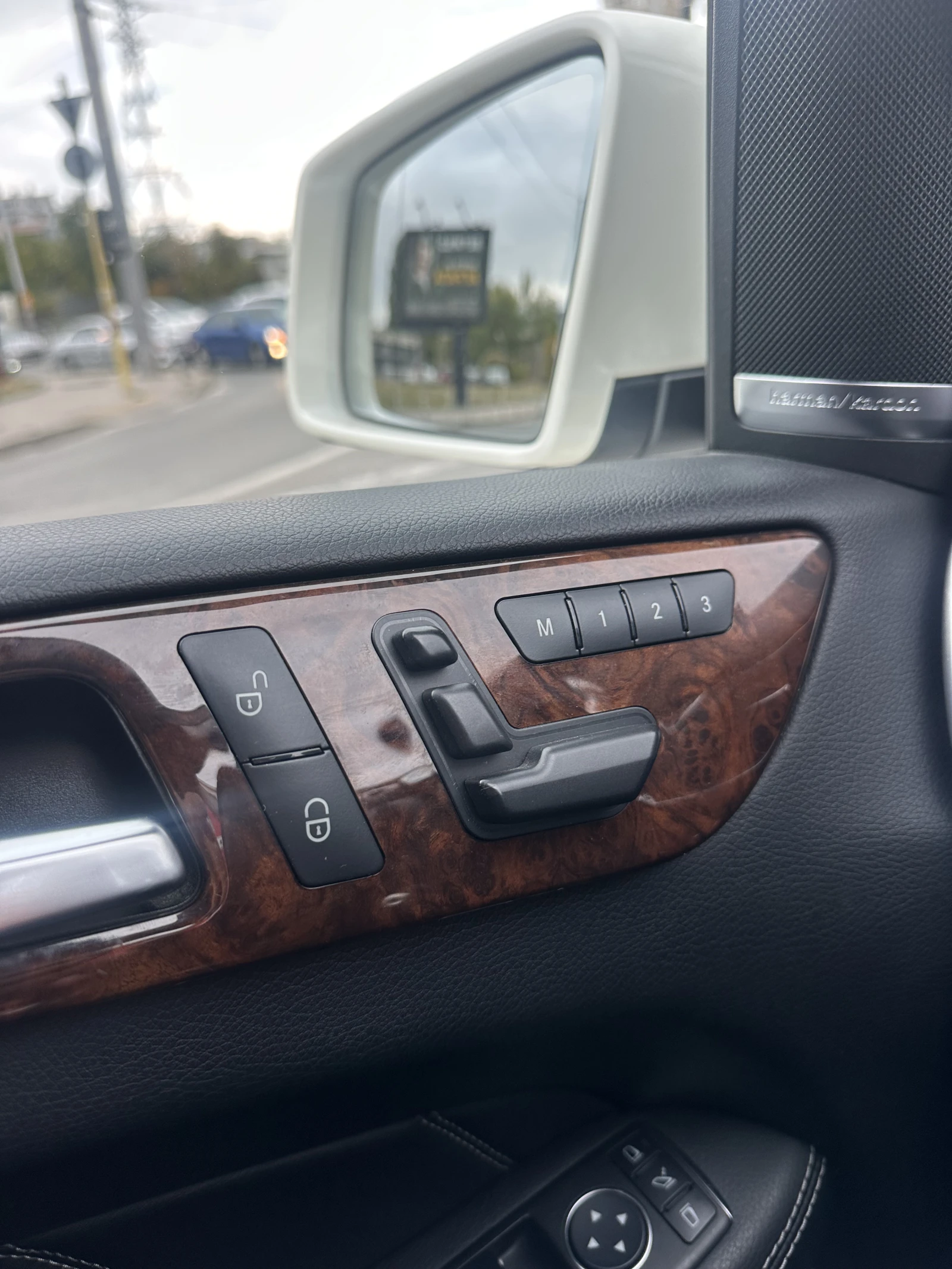Mercedes-Benz GL 350d AMG, снимка 13 - Автомобили и джипове - 56563280