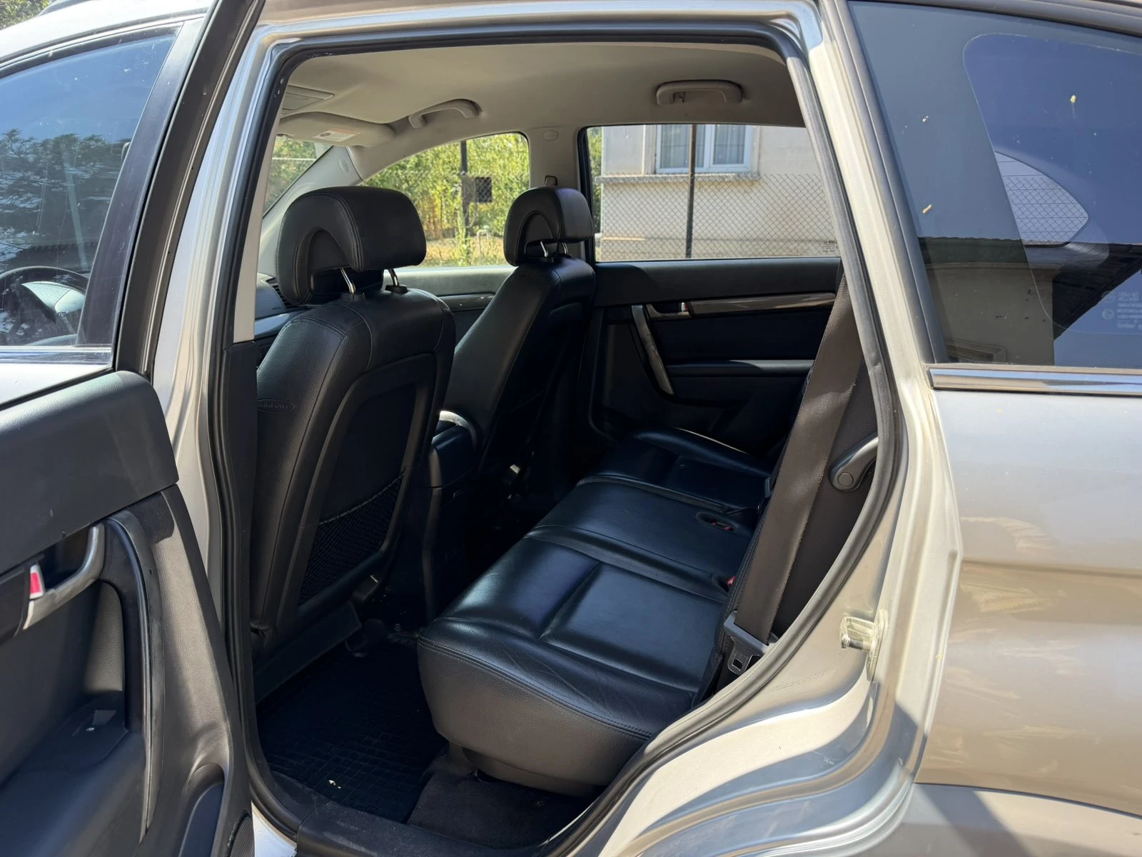 Chevrolet Captiva, снимка 8 - Автомобили и джипове - 56647138