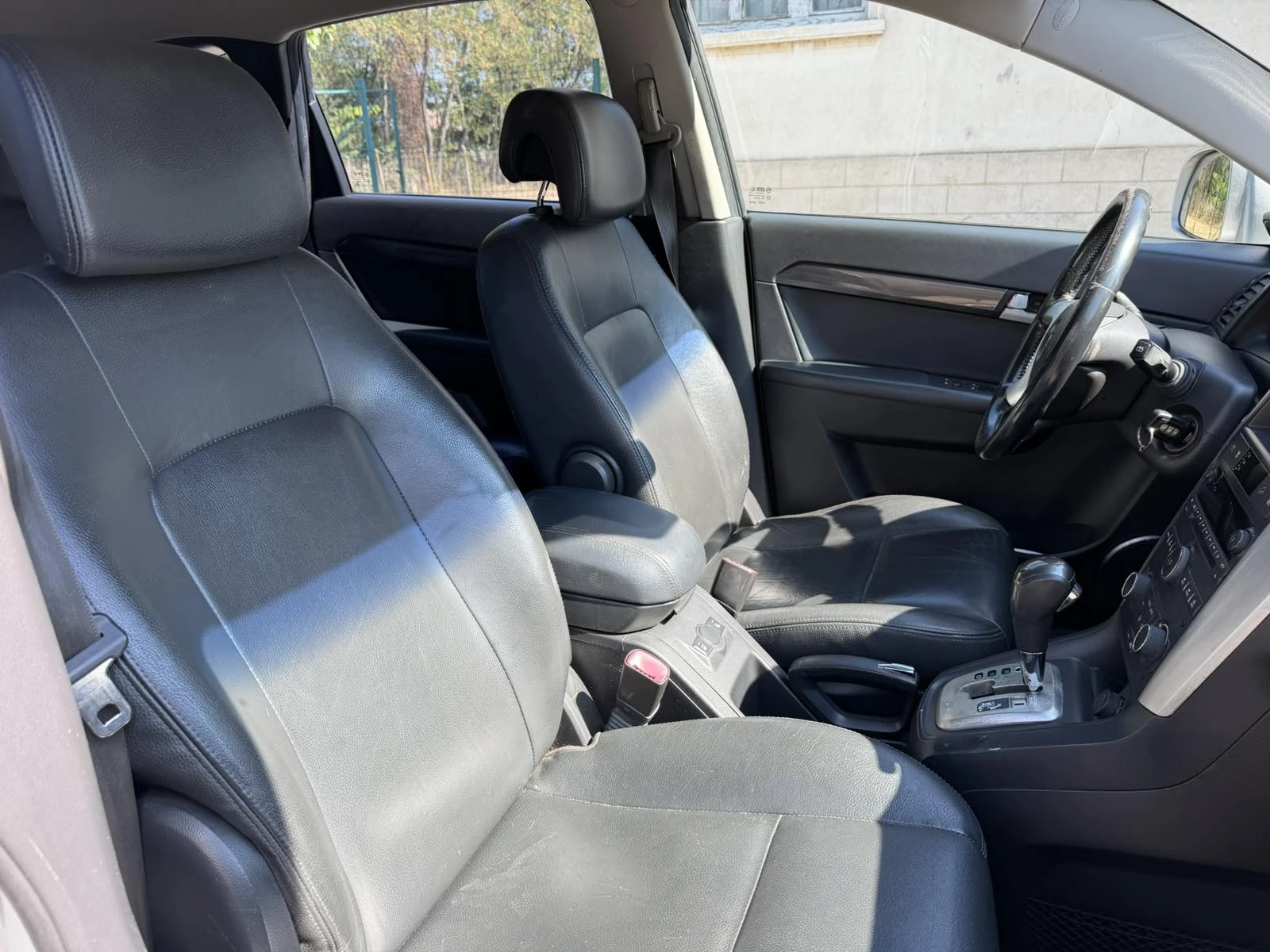 Chevrolet Captiva, снимка 4 - Автомобили и джипове - 56647138