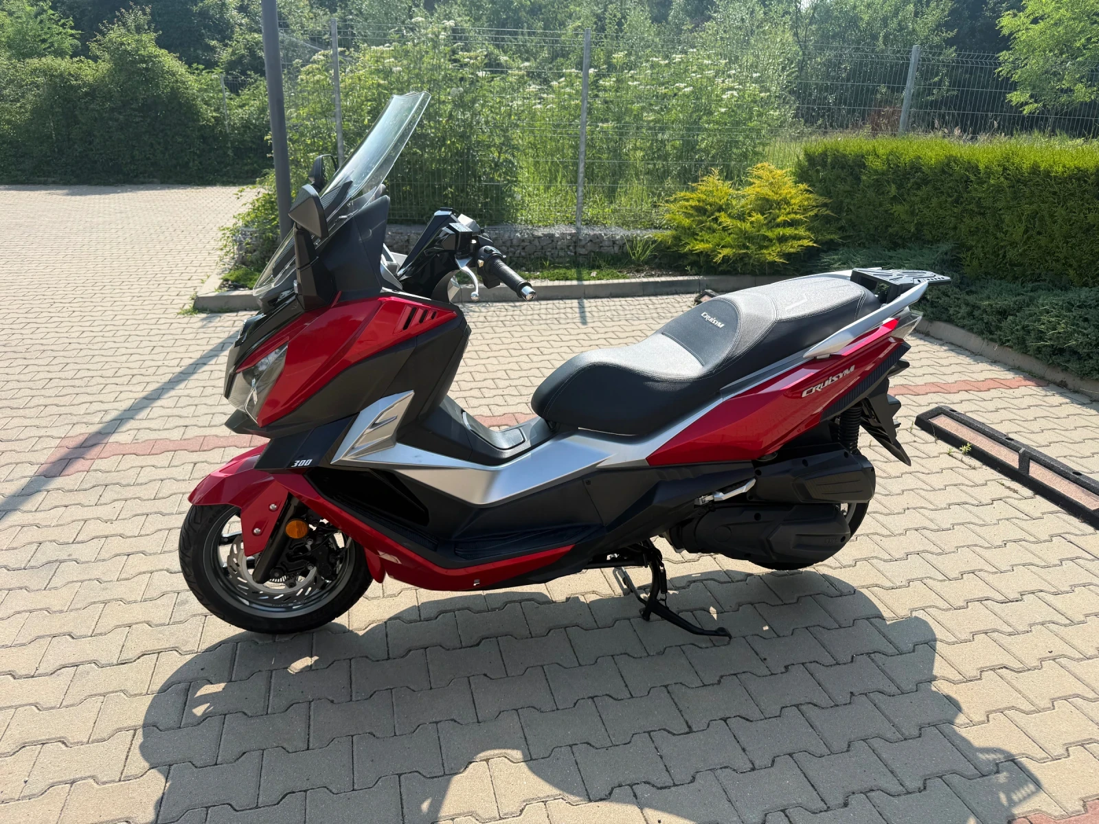 Sym Cruisym 300i euro 4 като нов, снимка 8 - Мотоциклети и мототехника - 55180731