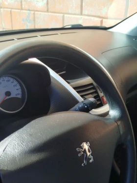 Peugeot 206 Хечбек , снимка 8