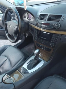 Mercedes-Benz E 320, снимка 11