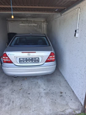     Mercedes-Benz C 230 2.5