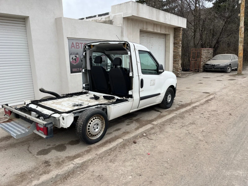 Fiat Doblo 1.3 jtd m, снимка 4 - Автомобили и джипове - 44236574