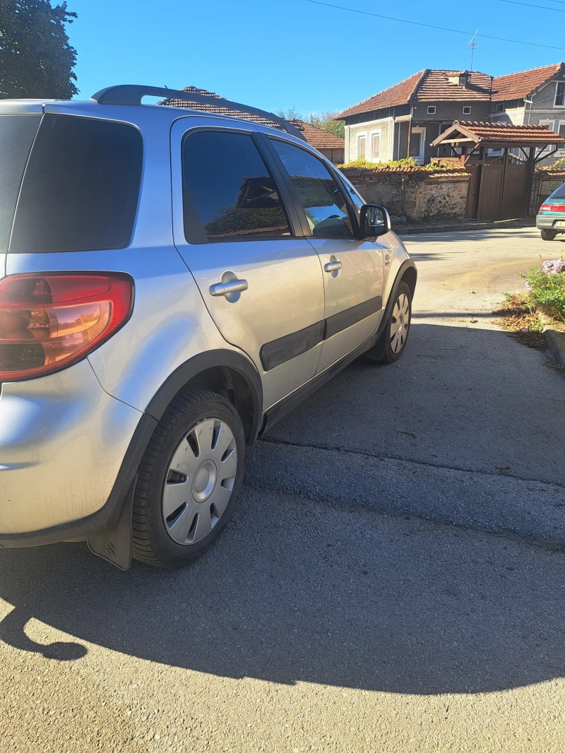 Suzuki SX4, снимка 5 - Автомобили и джипове - 47440492