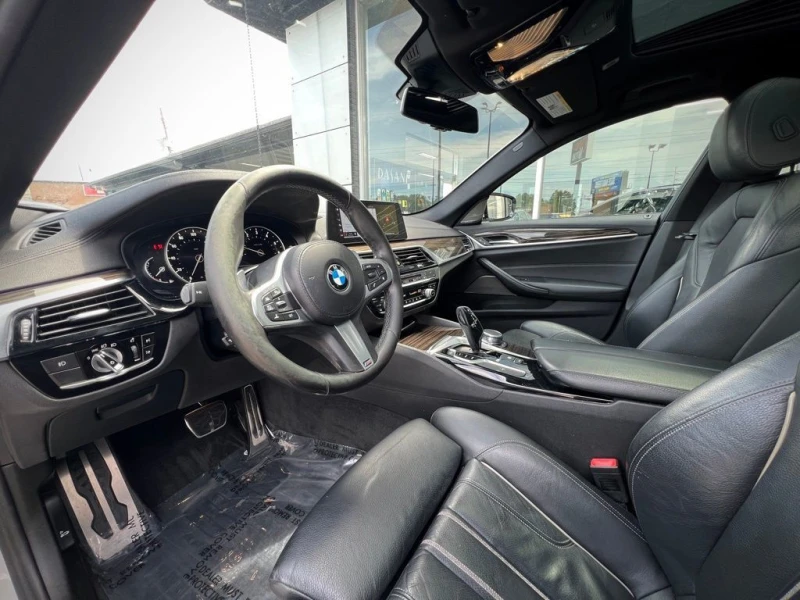 BMW 540 i M Sport * Harman Kardon * Памет * Carplay, снимка 9 - Автомобили и джипове - 48688286