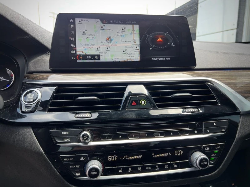 BMW 540 i M Sport * Harman Kardon * Памет * Carplay, снимка 12 - Автомобили и джипове - 48688286