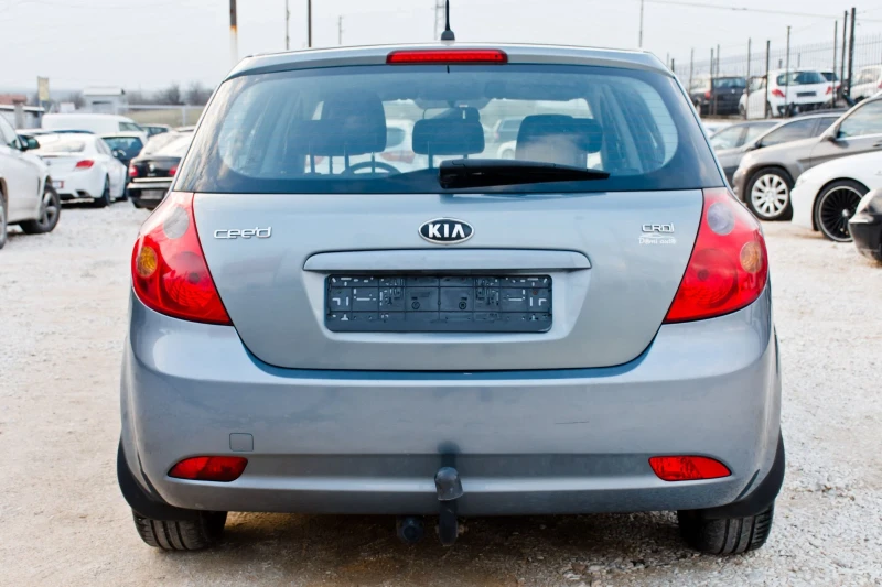 Kia Ceed 1.6crdi , снимка 6 - Автомобили и джипове - 49002200