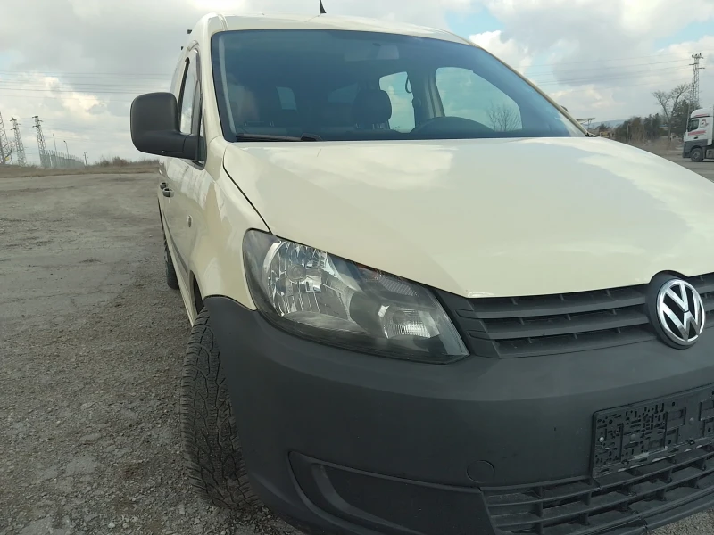 VW Caddy Макси, снимка 2 - Автомобили и джипове - 49362111