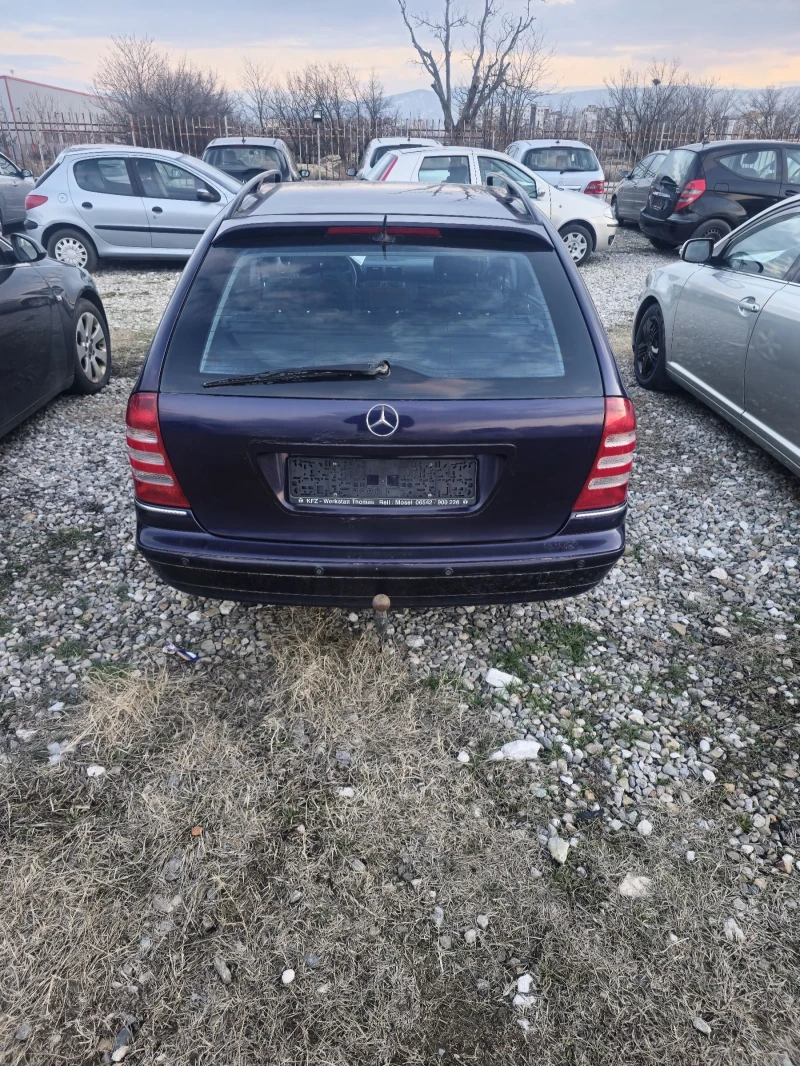 Mercedes-Benz C 200 2.0 Kompressor, снимка 4 - Автомобили и джипове - 49482318