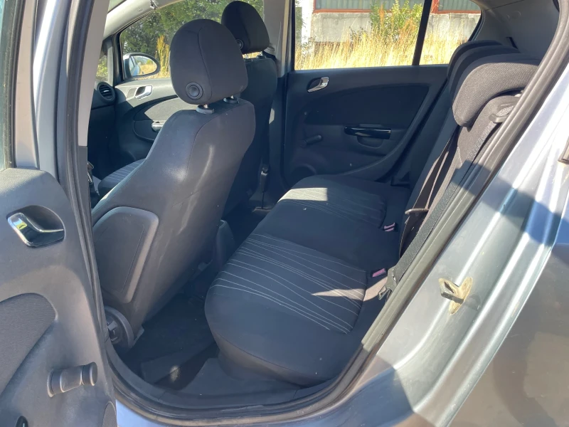 Opel Corsa 1.2i, снимка 10 - Автомобили и джипове - 51187585