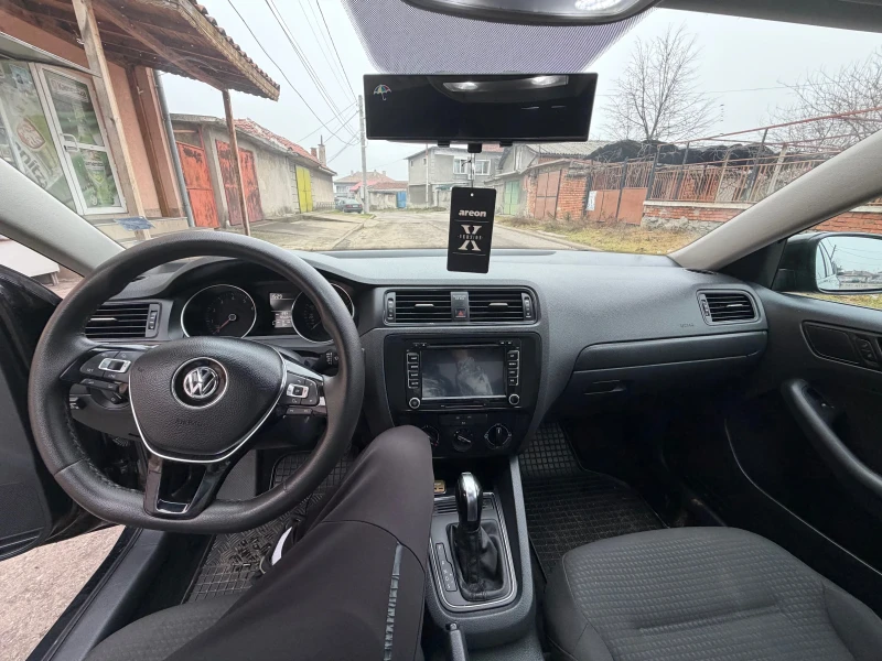 VW Jetta, снимка 6 - Автомобили и джипове - 52827908