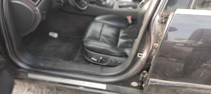 Audi A8 4.0 TDI DISTRONIC МАСАЖ , снимка 2 - Автомобили и джипове - 52867996