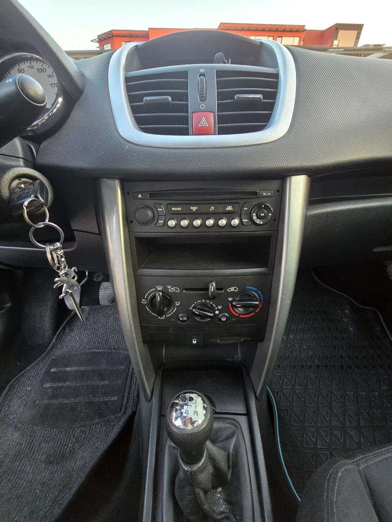 Peugeot 207, снимка 14 - Автомобили и джипове - 53065943