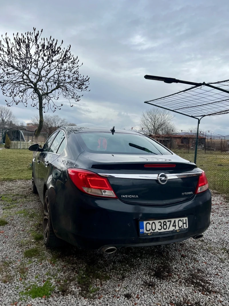 Opel Insignia 2.0 BiTurbo 4x4, снимка 8 - Автомобили и джипове - 53393947