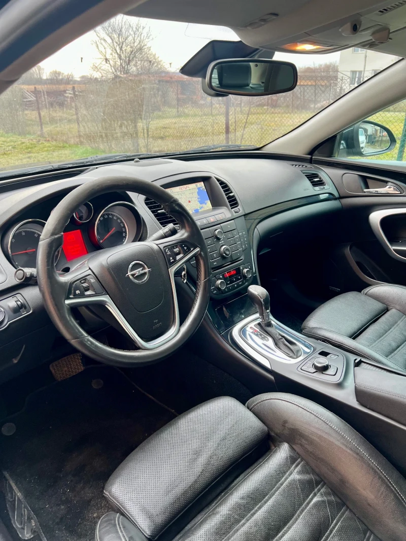 Opel Insignia 2.0 BiTurbo 4x4, снимка 9 - Автомобили и джипове - 53393947