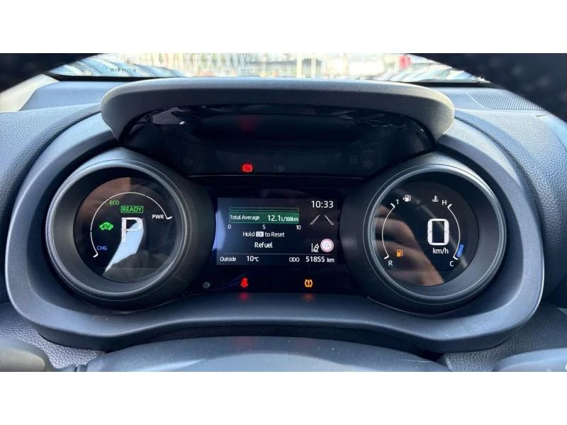 Toyota Yaris 1.5HSD CVT FWD TREND, снимка 14 - Автомобили и джипове - 53803431