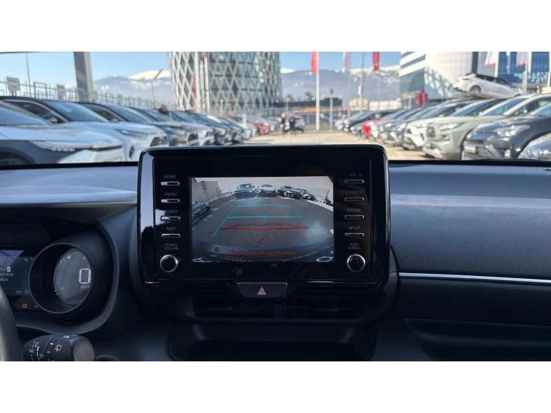 Toyota Yaris 1.5HSD CVT FWD TREND, снимка 15 - Автомобили и джипове - 53803431