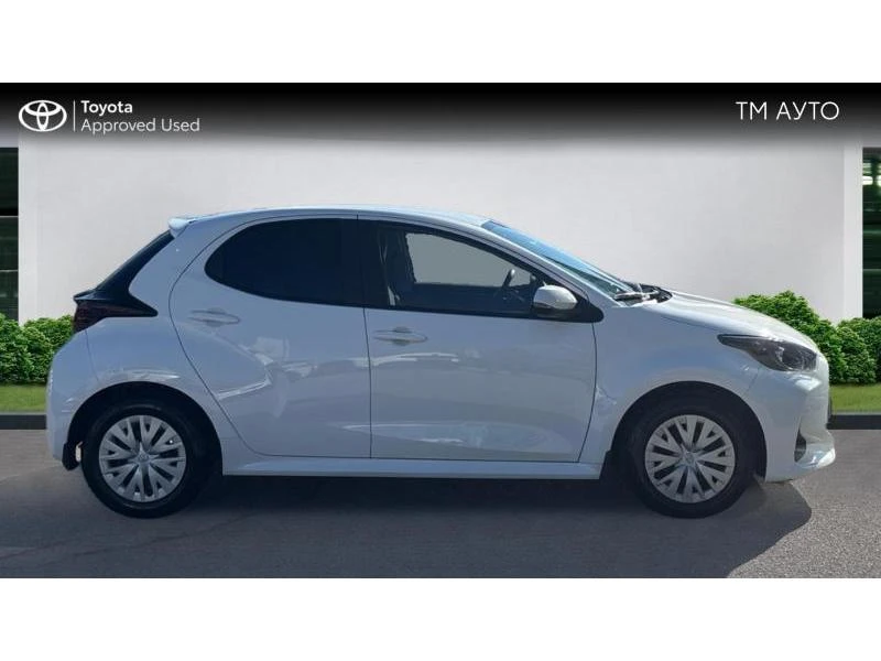 Toyota Yaris 1.5P M/T FANCY, снимка 17 - Автомобили и джипове - 54406010
