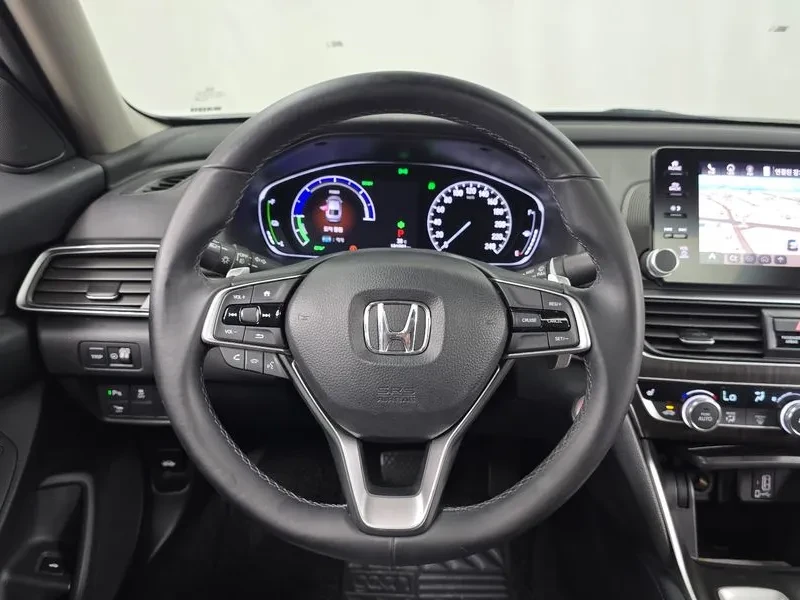 Honda Accord 2.0 Hybrid - САМО 30% АВАНС!, снимка 13 - Автомобили и джипове - 55660040