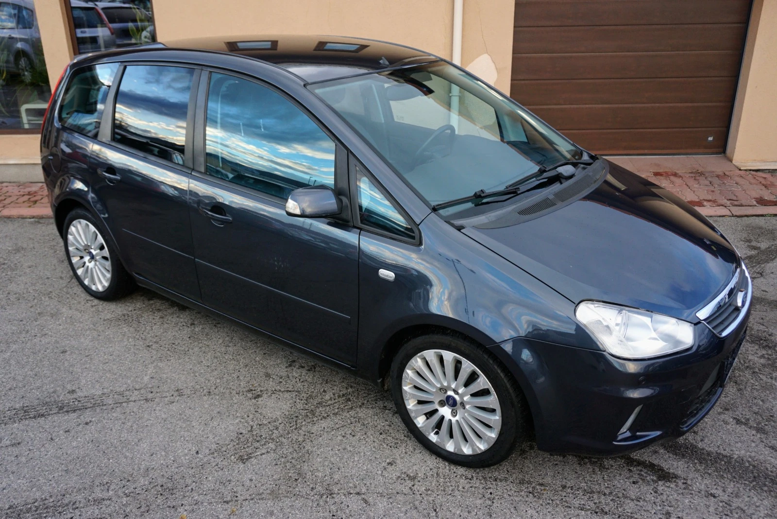 Ford C-max 2.0i GPL Titanium - изображение 2