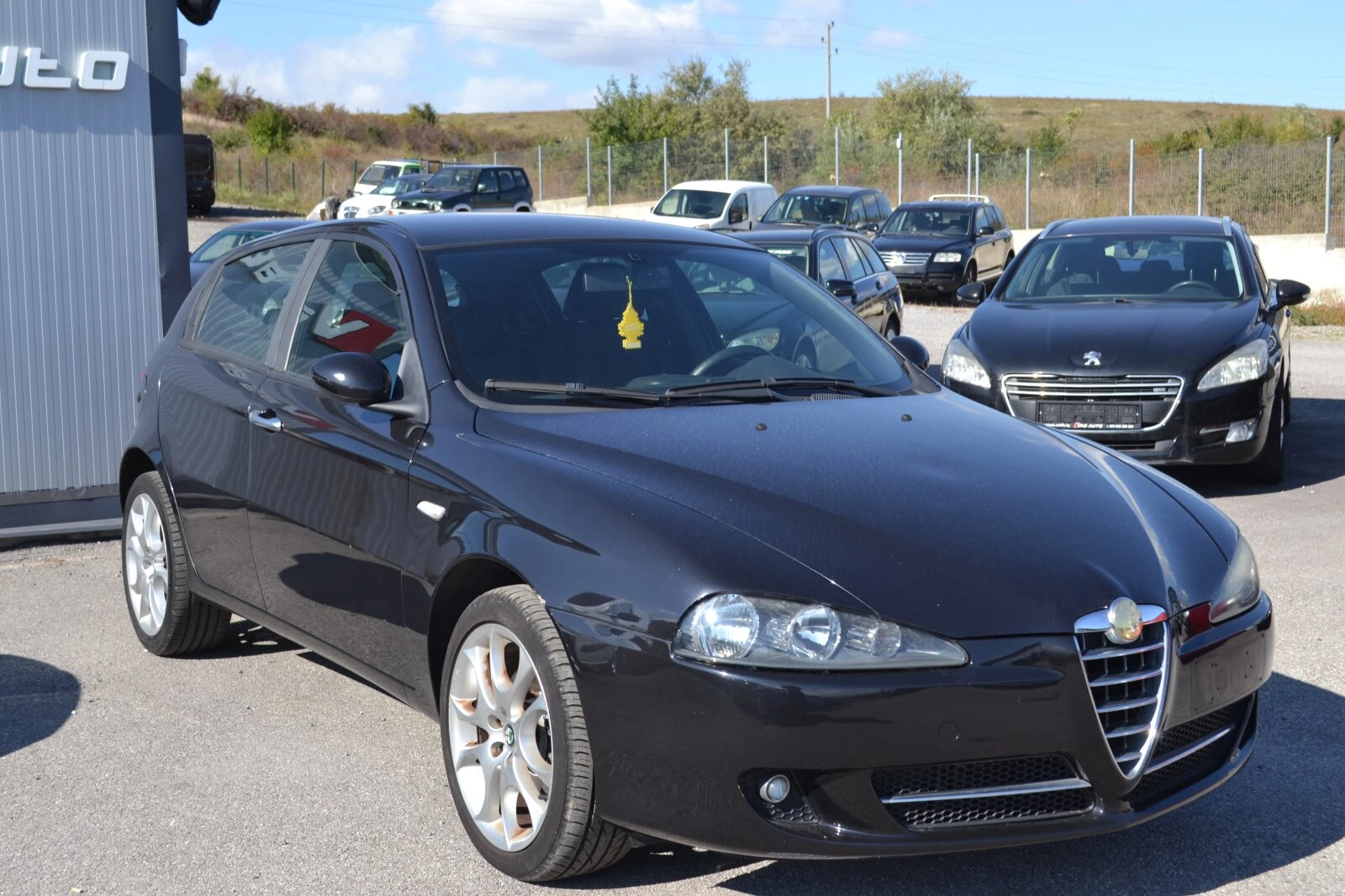 Alfa Romeo 147 1.6 16v - изображение 3