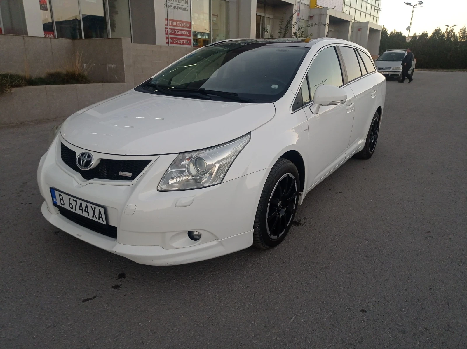 Toyota Avensis 2.0i УНИКАТ - [1] 