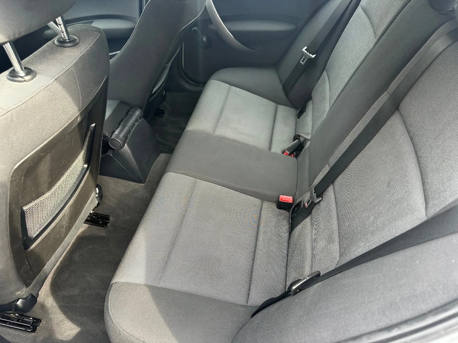 BMW 118 2.0 D-122k.c.  | Mobile.bg — изображение 14