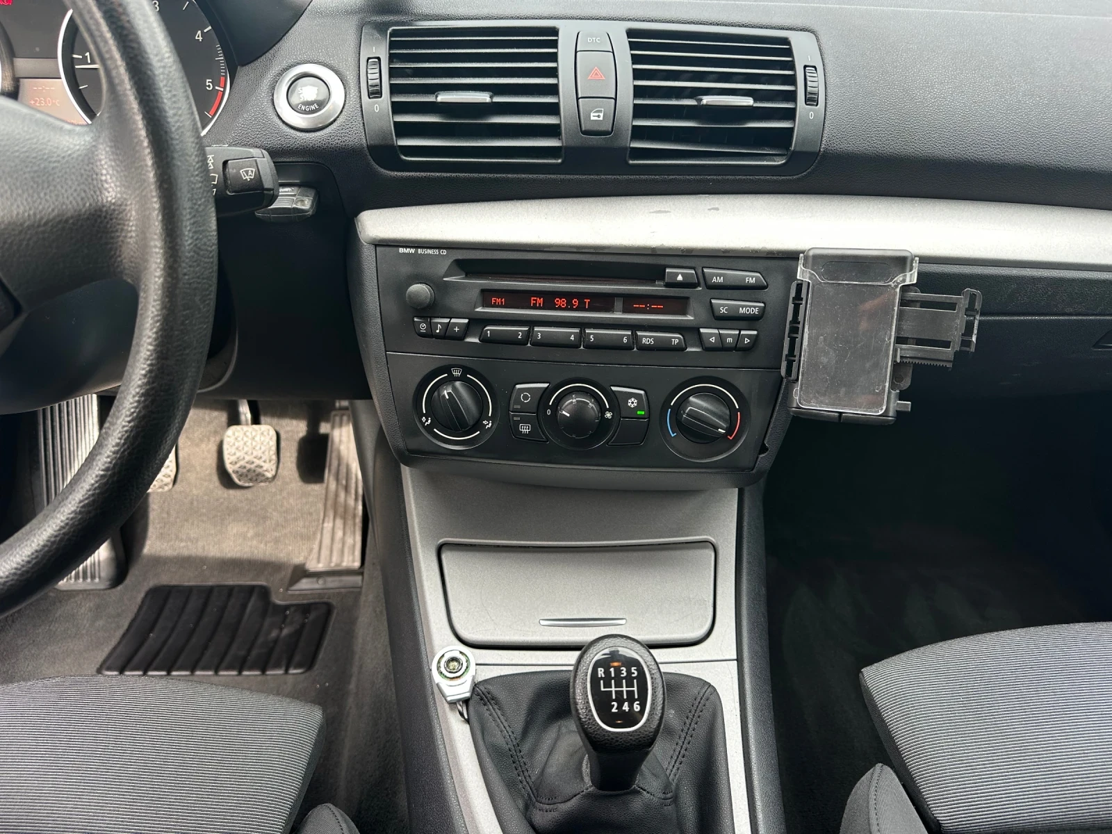 BMW 118 2.0 D-122k.c.  | Mobile.bg — изображение 12