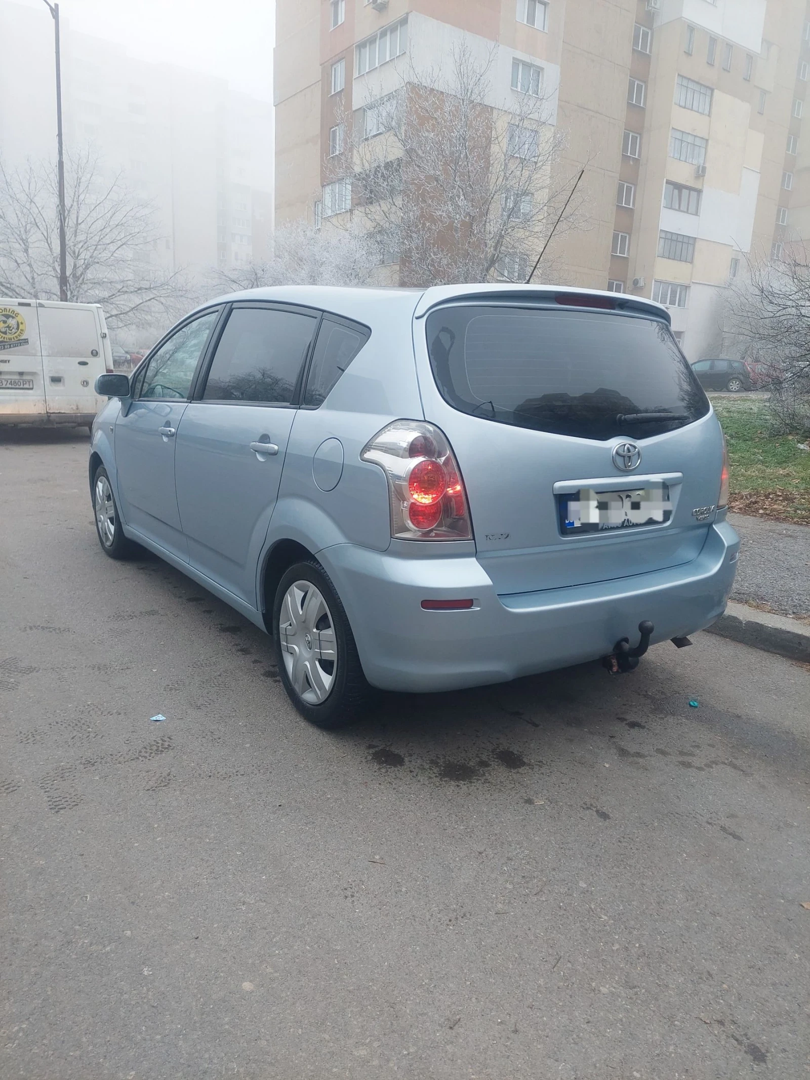 Toyota Corolla verso 1.8 VVTI - изображение 2
