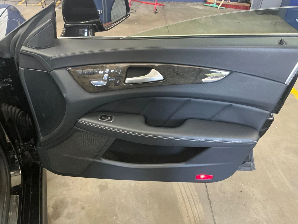 Mercedes-Benz CLS 350 * Shooting Brake 4Matic BlueTEC* АВТОФИНАНСИРАНЕ*  - изображение 10