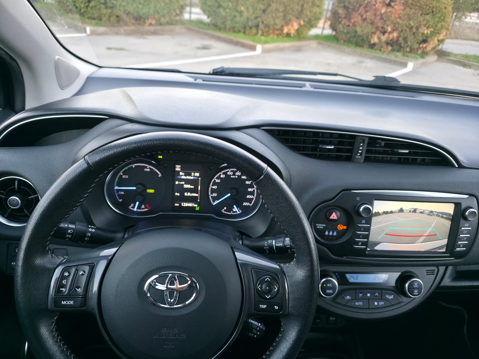 Toyota Yaris 1.5HYBRID Y20 EURO6D | Mobile.bg   14