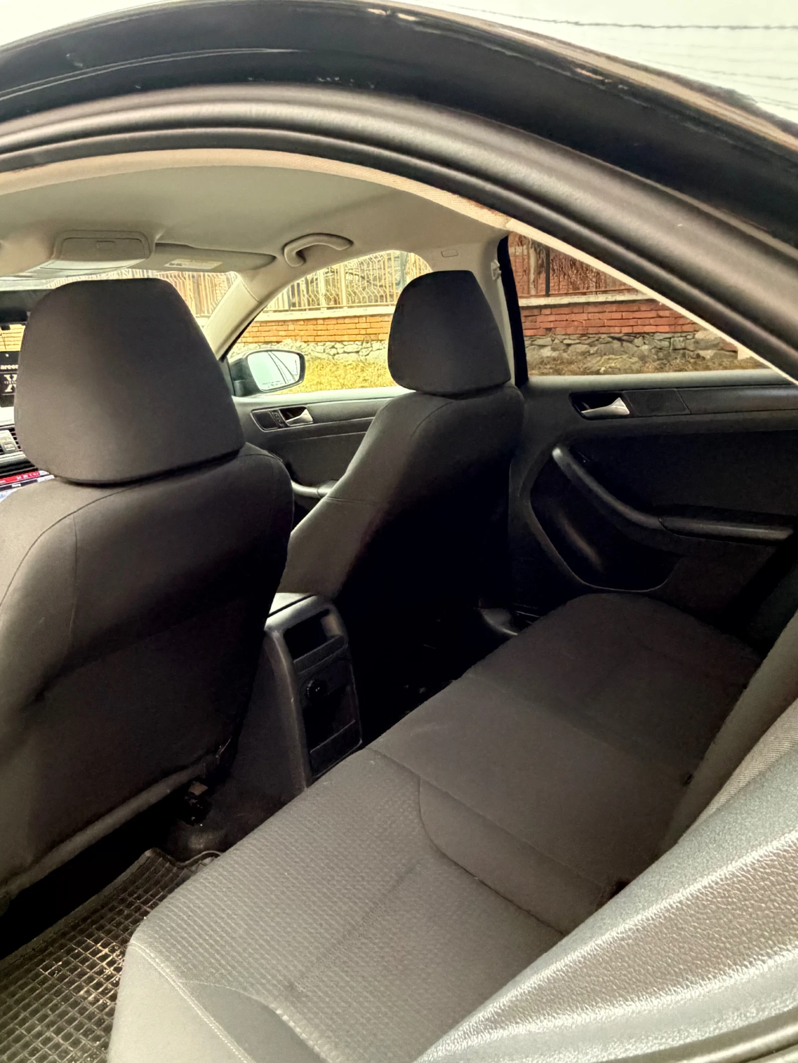 VW Jetta  - изображение 9