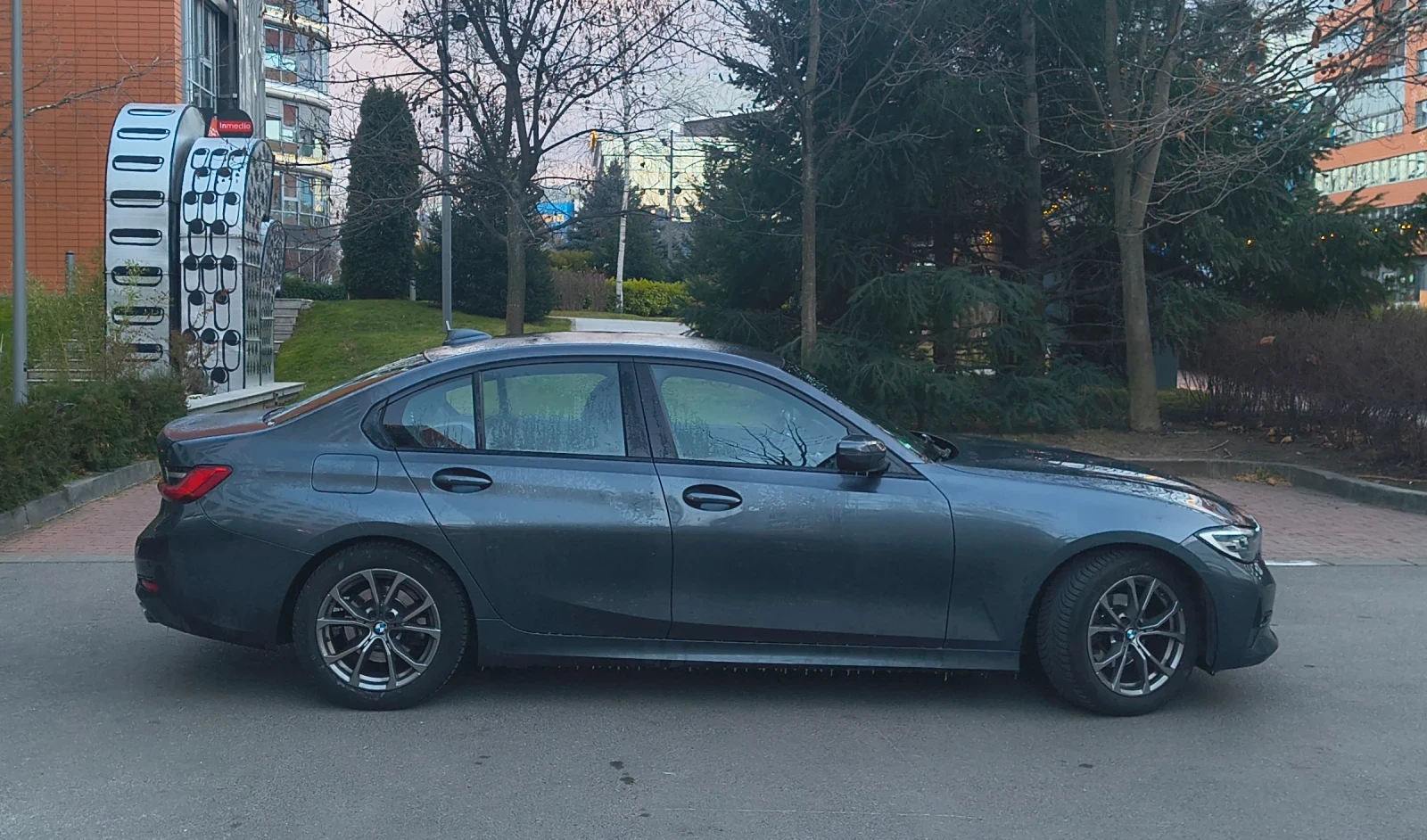 BMW 318 d Sport Line   В Гаранция - изображение 6