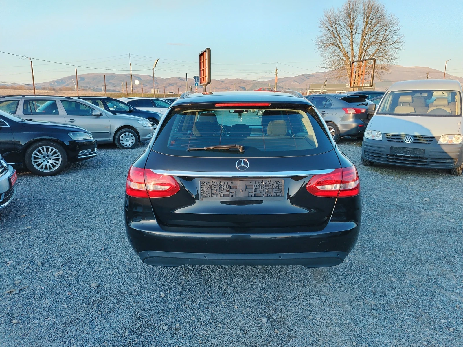 Mercedes-Benz C 180  - изображение 6