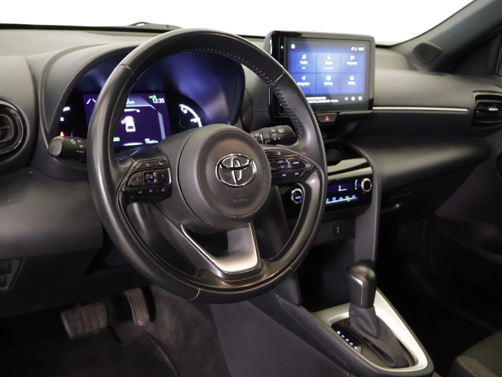 Toyota Yaris Cross 1.5 - Hybrid, снимка 6 - Автомобили и джипове - 53809751