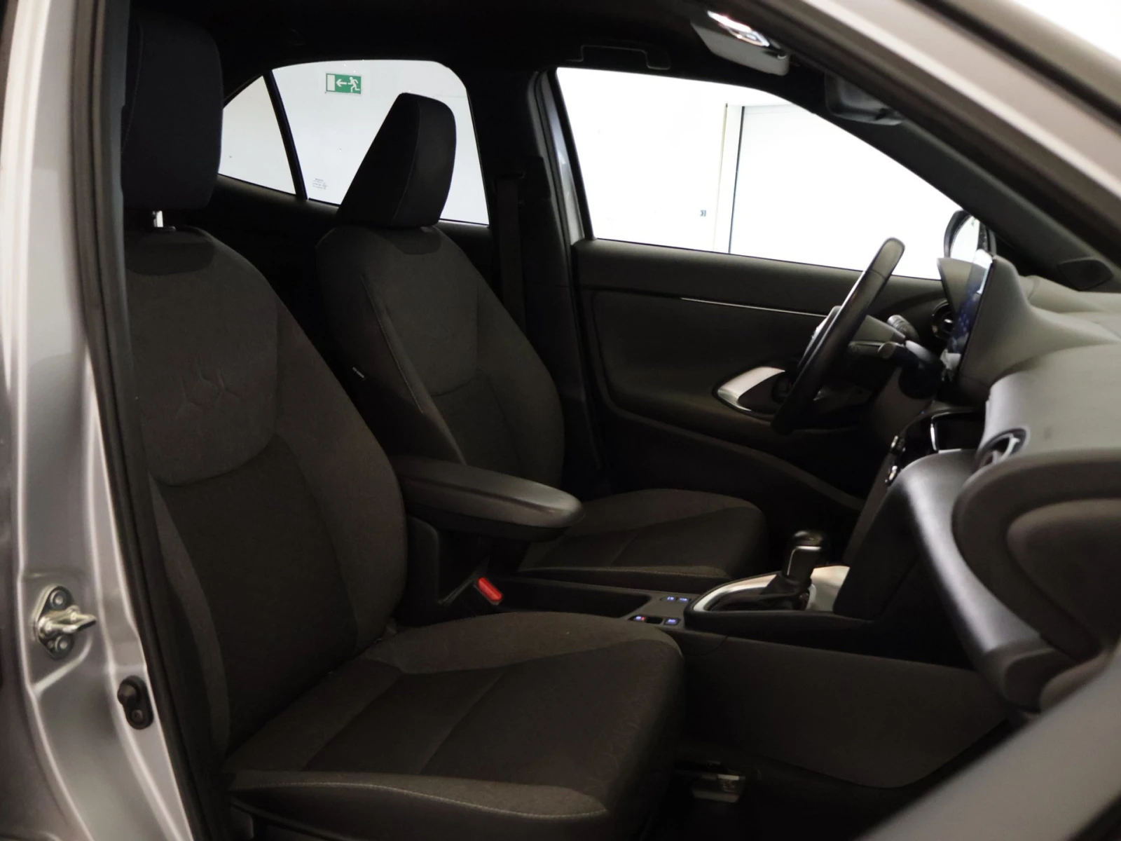 Toyota Yaris Cross 1.5 - Hybrid, снимка 7 - Автомобили и джипове - 53809751