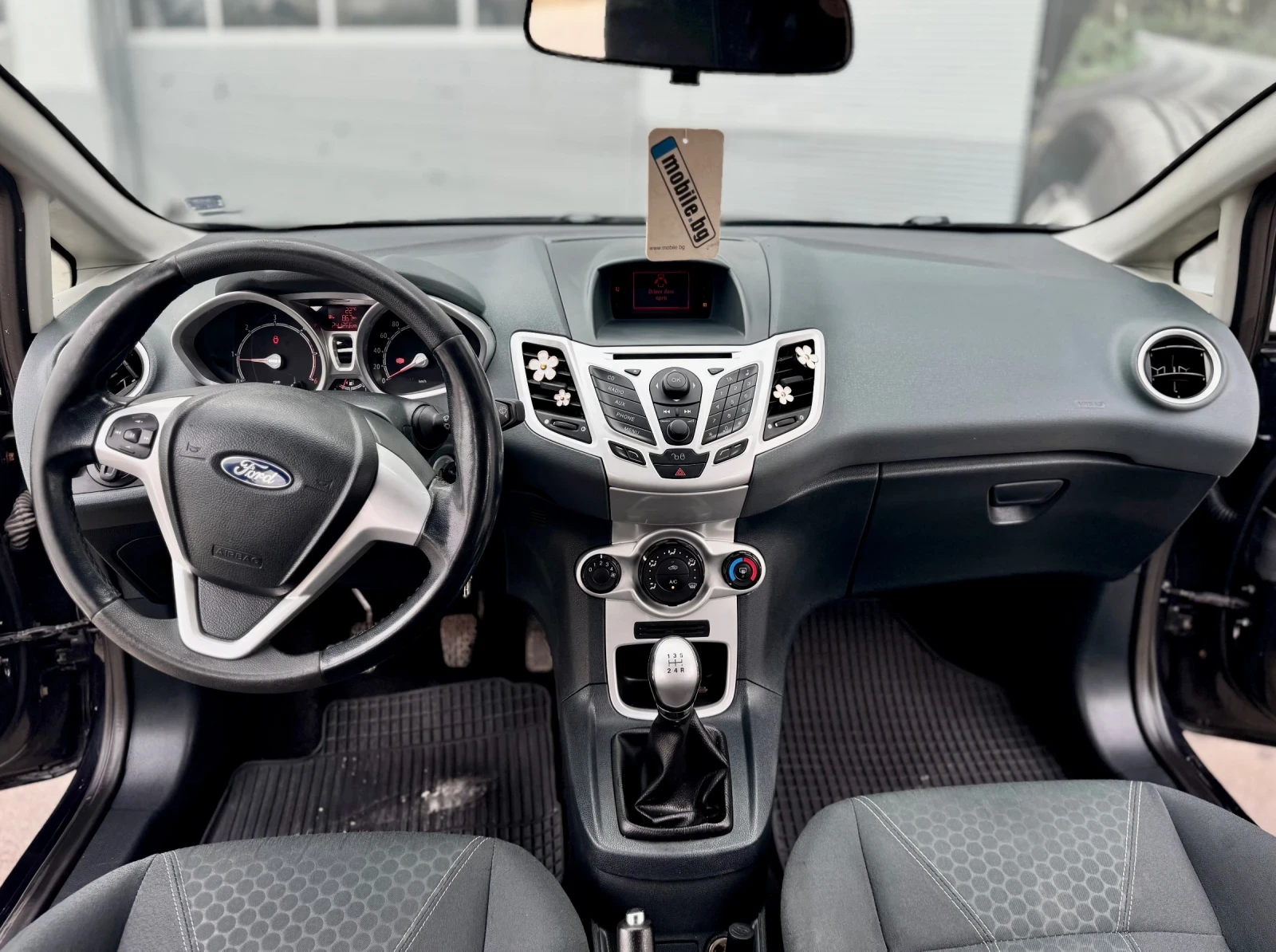 Ford Fiesta 1.4TDCi Titanium, снимка 11 - Автомобили и джипове - 53883922