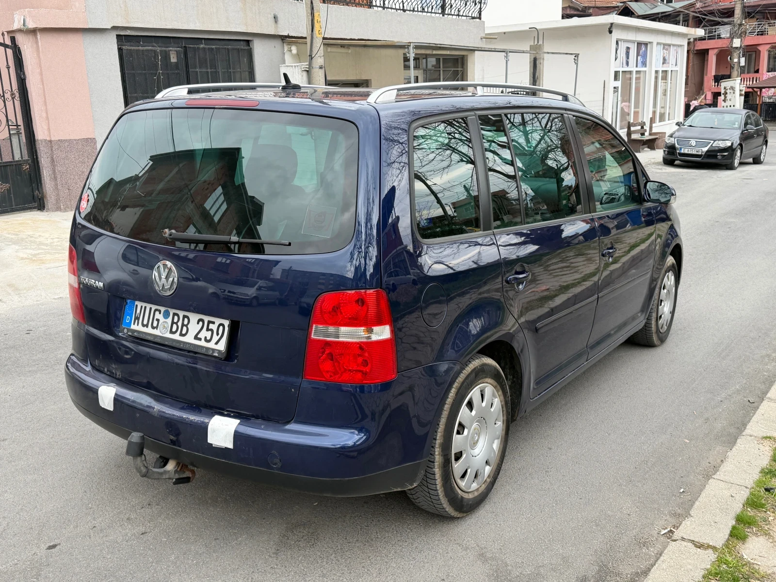 VW Touran 2.0tdi 140hp DSG, снимка 4 - Автомобили и джипове - 53890569