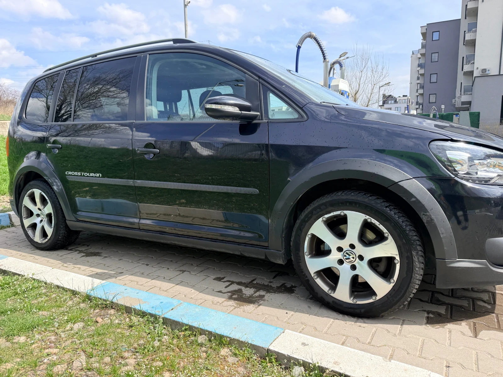 VW Touran 2.0 CROSS, снимка 5 - Автомобили и джипове - 53986499