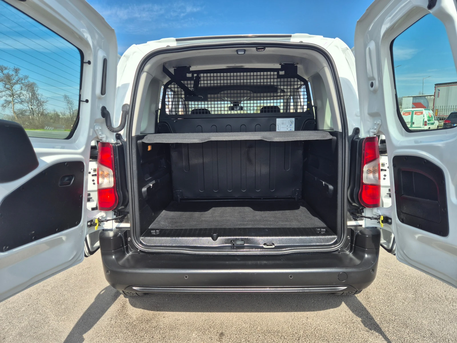 Peugeot Rifter N1- M/T 1.5 DCI, снимка 11 - Автомобили и джипове - 54039768