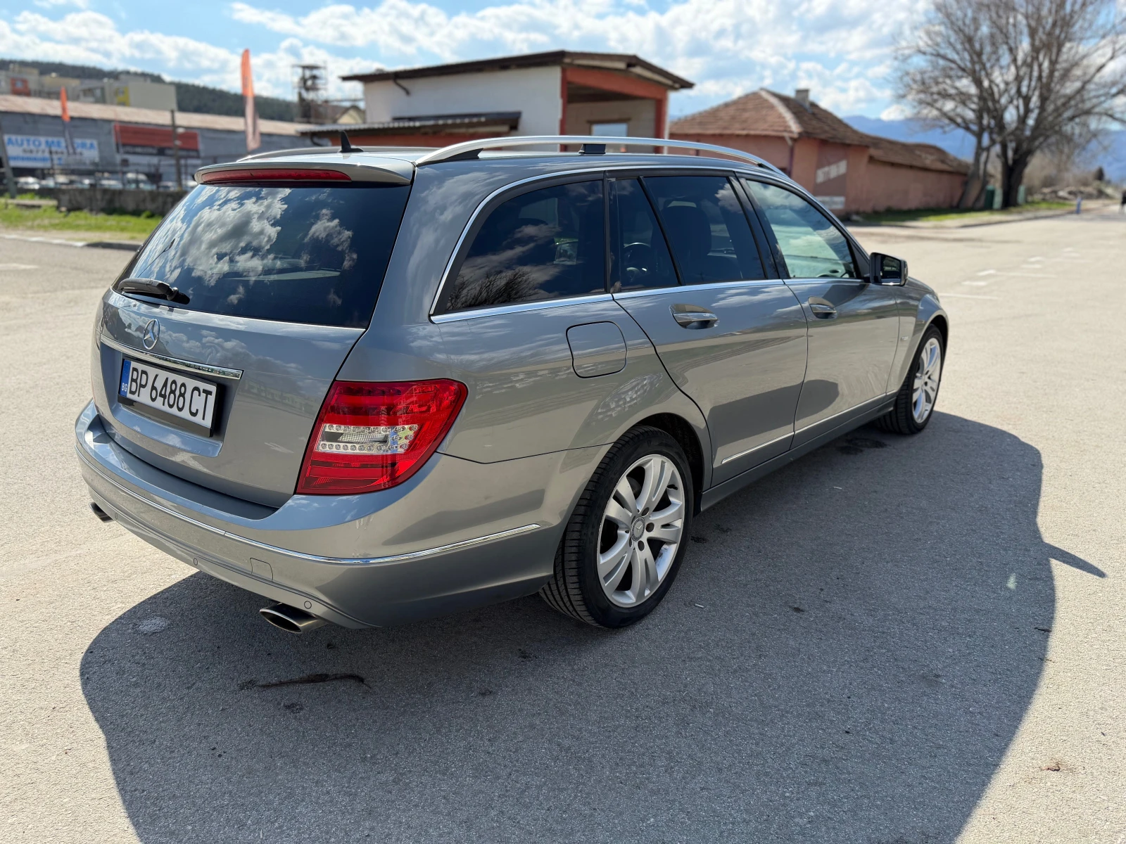 Mercedes-Benz C 350, снимка 6 - Автомобили и джипове - 54101957