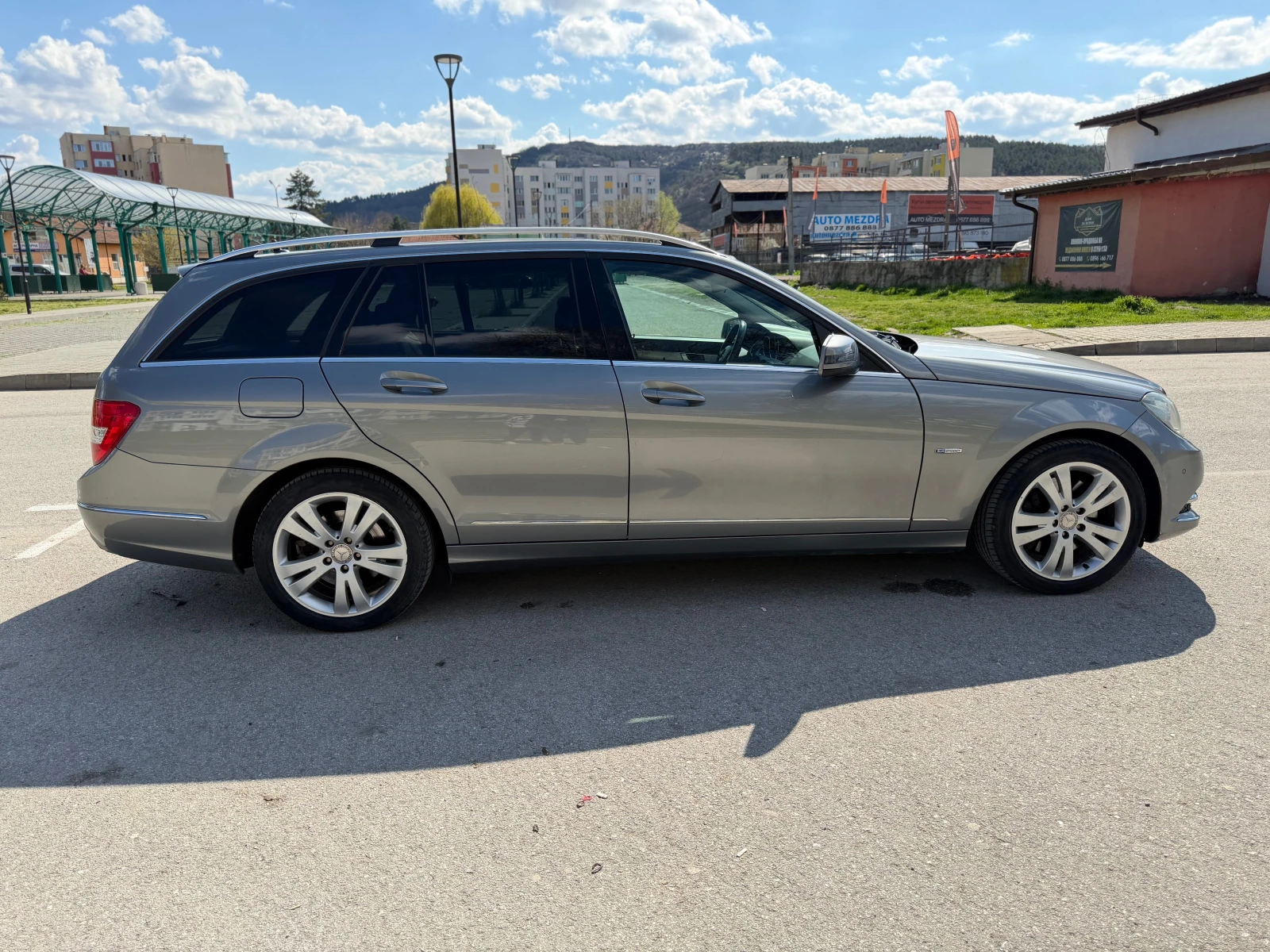 Mercedes-Benz C 350, снимка 7 - Автомобили и джипове - 54101957