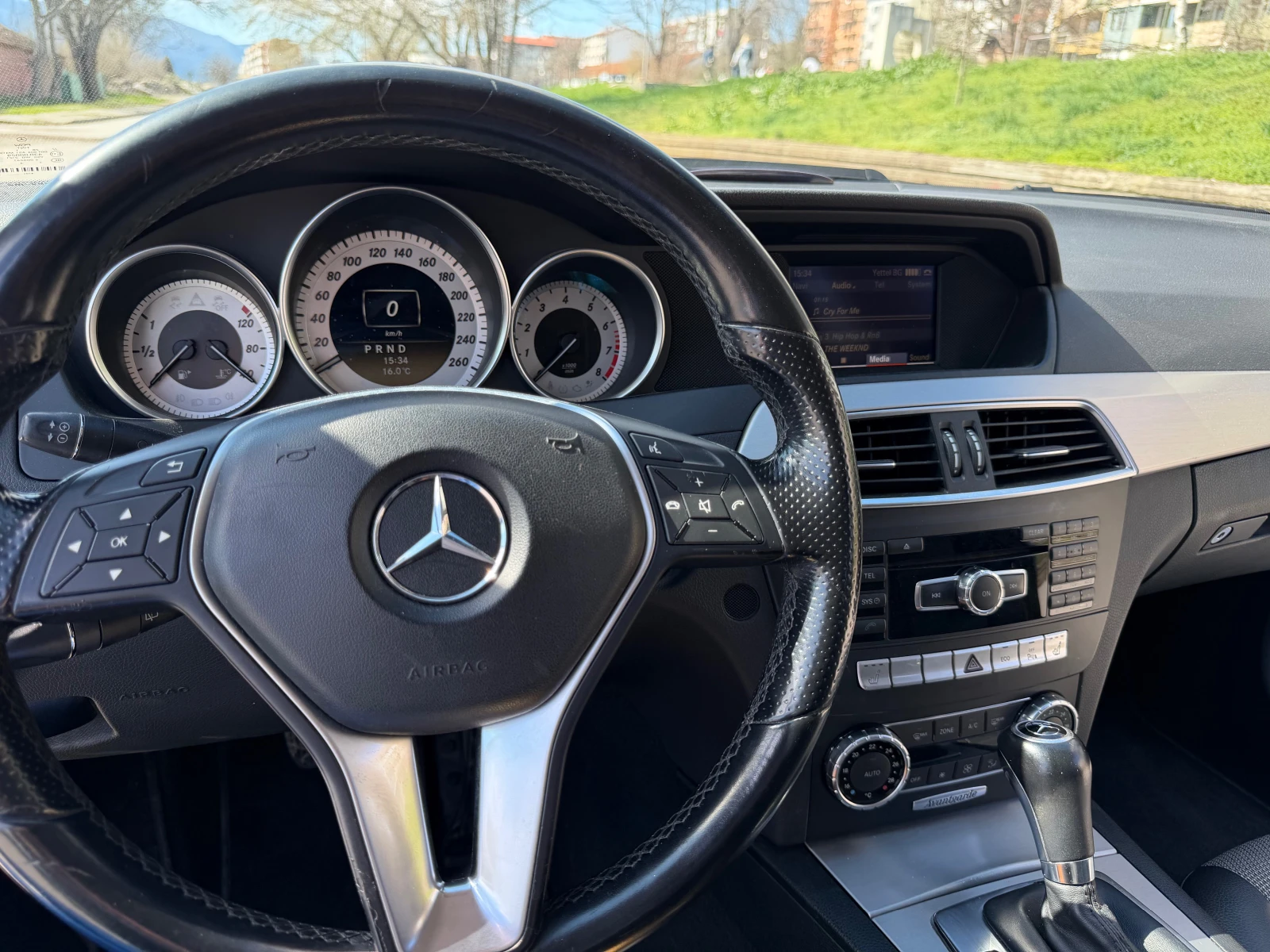 Mercedes-Benz C 350, снимка 13 - Автомобили и джипове - 54101957