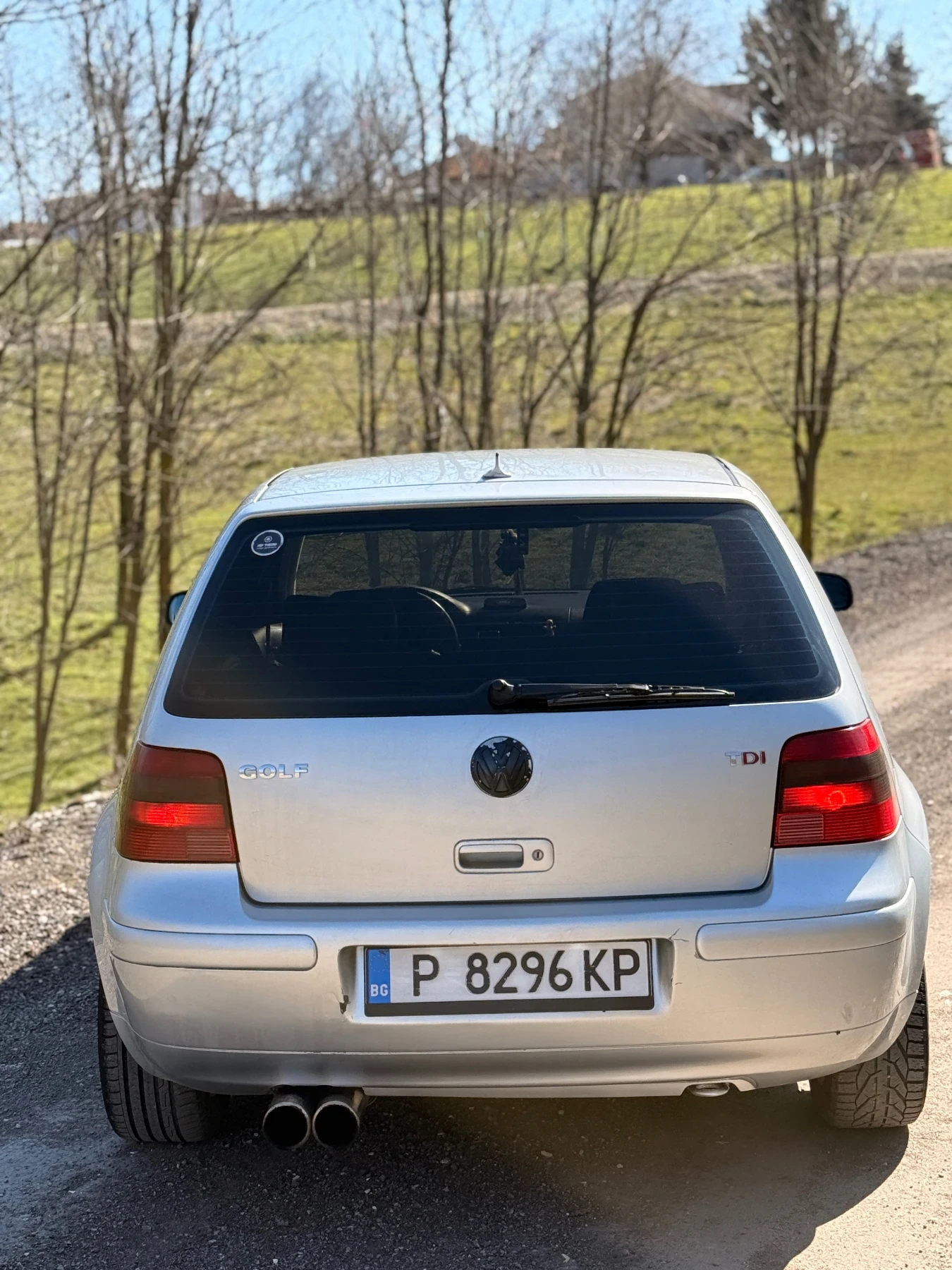 VW Golf 1.9 ТДИ, снимка 4 - Автомобили и джипове - 54244855