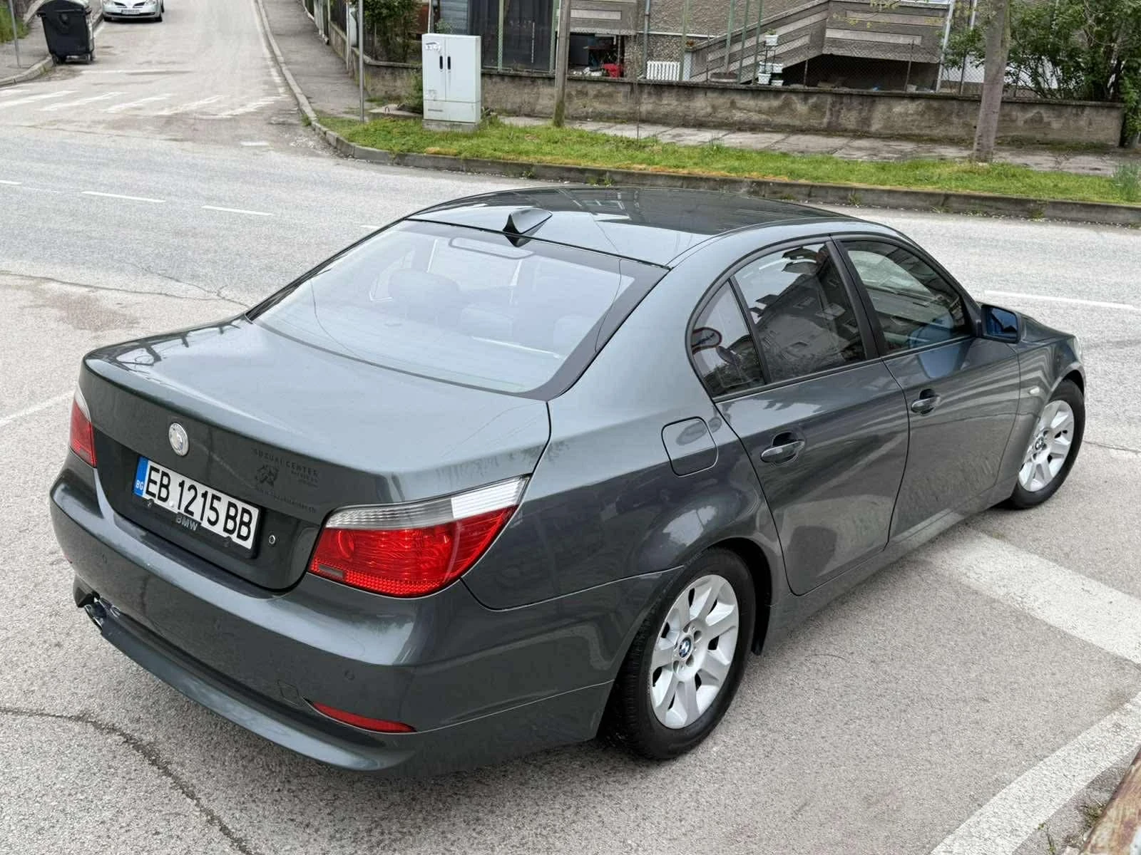 BMW 520, снимка 3 - Автомобили и джипове - 54314045