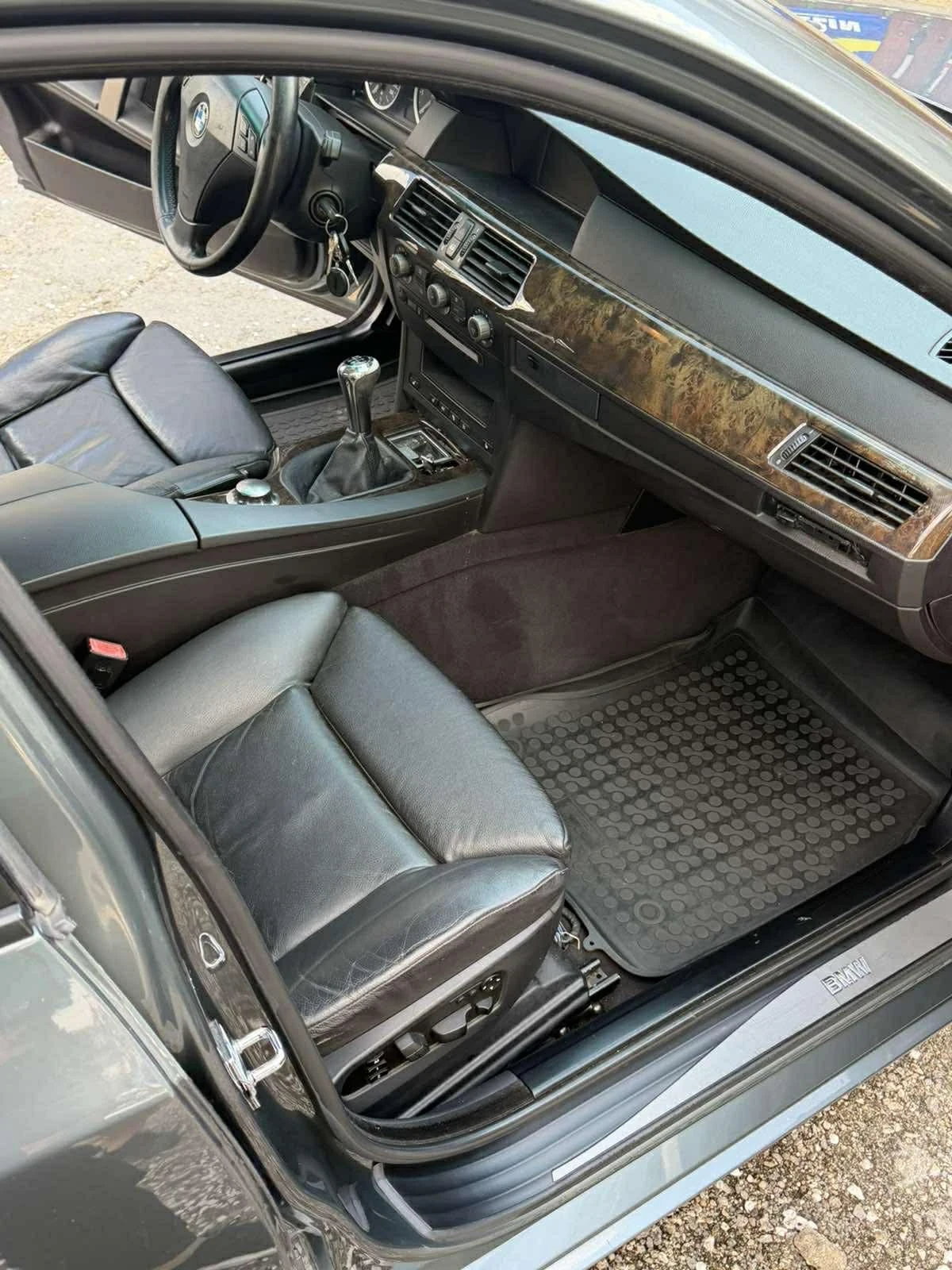 BMW 520, снимка 7 - Автомобили и джипове - 54314045