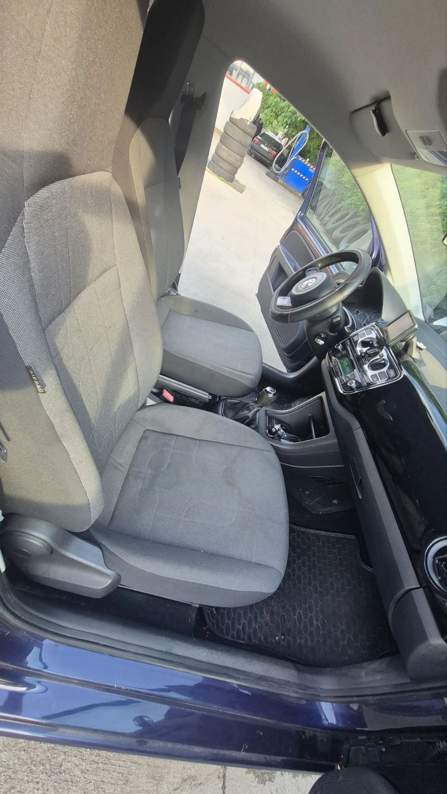 VW Up, снимка 6 - Автомобили и джипове - 54929778