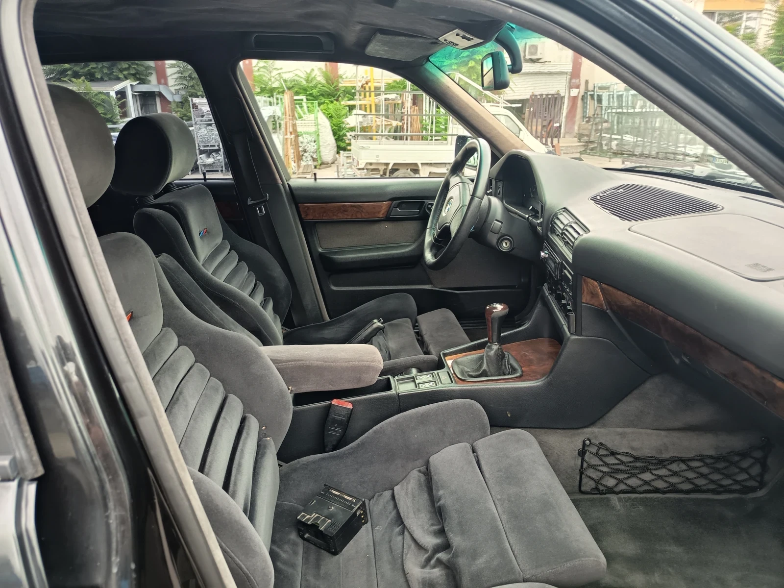 BMW 525, снимка 4 - Автомобили и джипове - 55040872