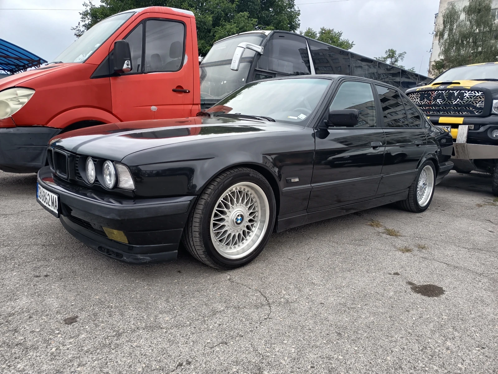 BMW 525, снимка 2 - Автомобили и джипове - 55040872